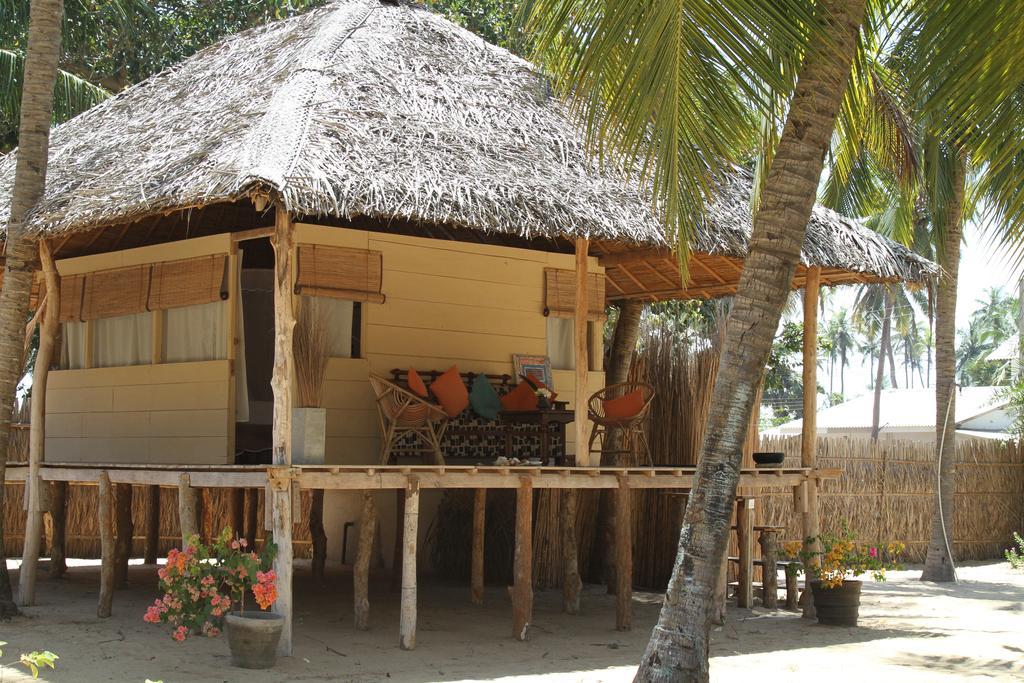 Cocodance Kitesurfing Resort Kalpitiya Exteriör bild