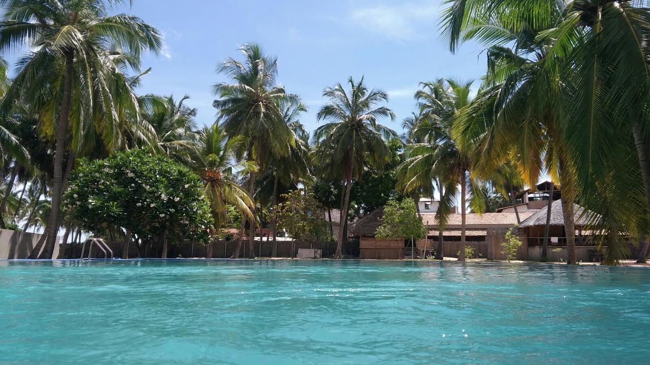 Cocodance Kitesurfing Resort Kalpitiya Exteriör bild